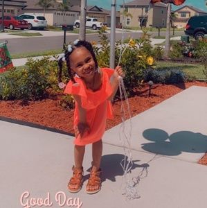 Meet your Posher, Warren